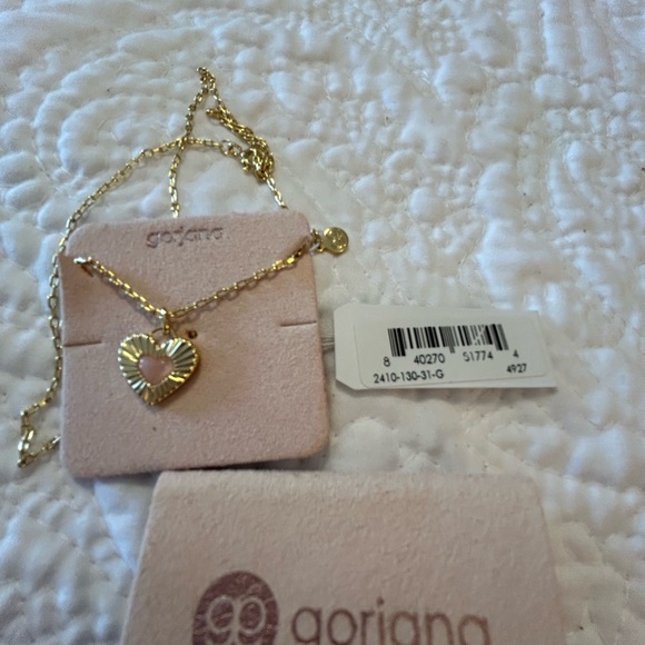 Gorjana NWT Rose Heart Shaped Pendant Necklace 18K Gold Plated Brass - Picture 3 of 4